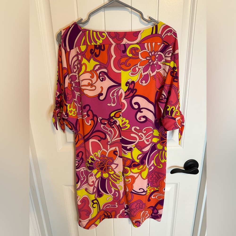 🆕 Trina Turk Dress with Tie Sleeves - Picture 4 of 4
